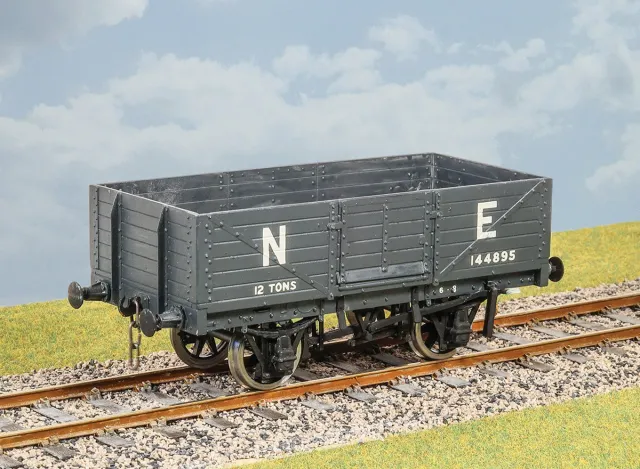 Peco Parkside PS11 stavebnice vozu O LNER 6prkenný
