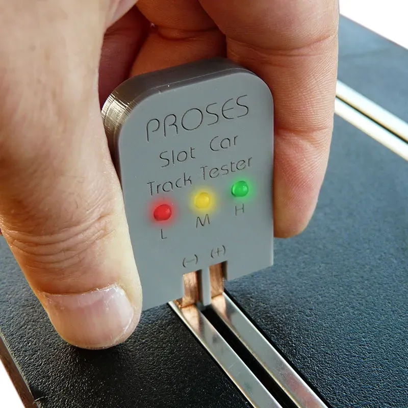 Proses tester napětí autodráhy 1:43–1:24 LED