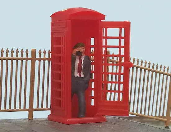 Peco Modelscene 5005 telefonní budka s figurkou OO/HO