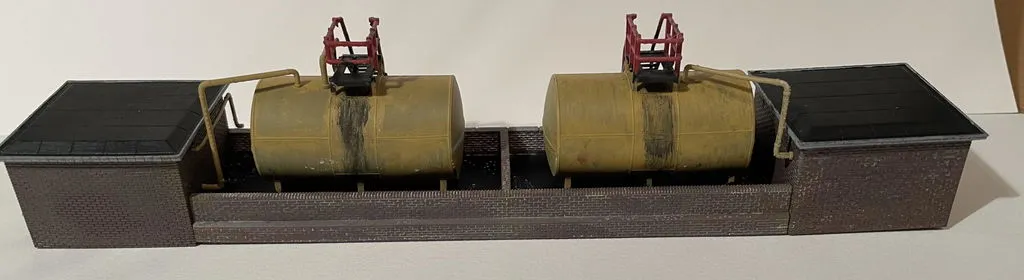 MS Models Buxton TMD Fuel Storage Depot stavebnice palivová