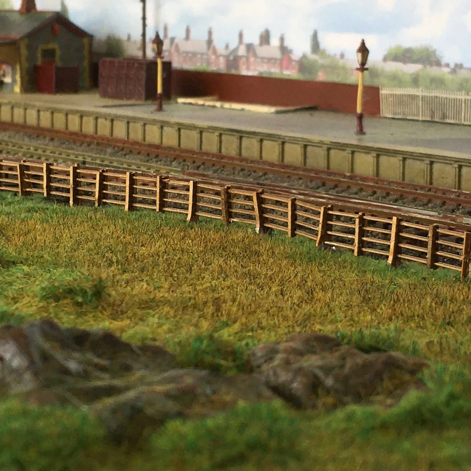 Scale Model Scenery LX006-OO dřevěný plot 108 cm weathered