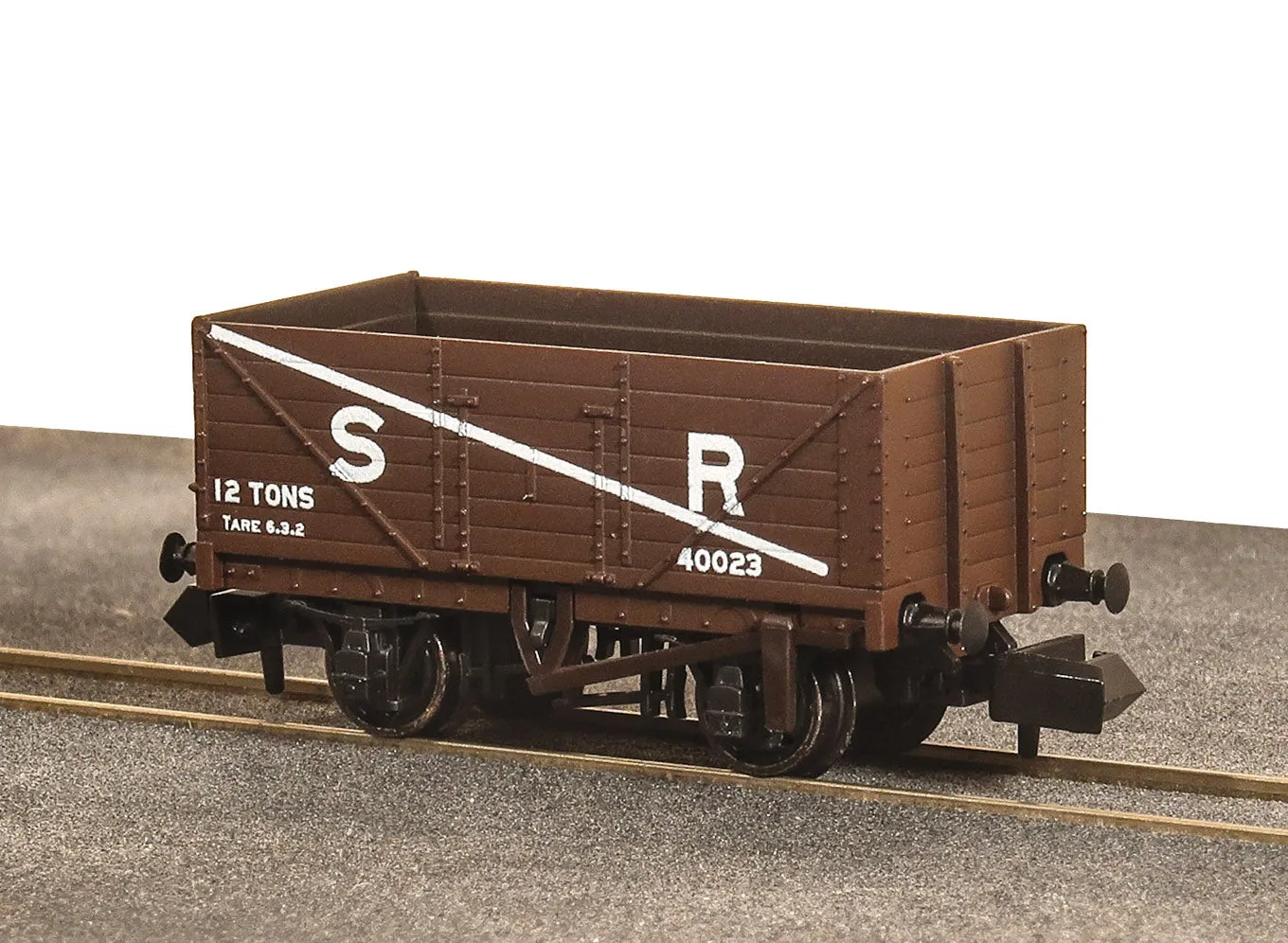 Peco NR7032P N otevřený vagón 7 plank