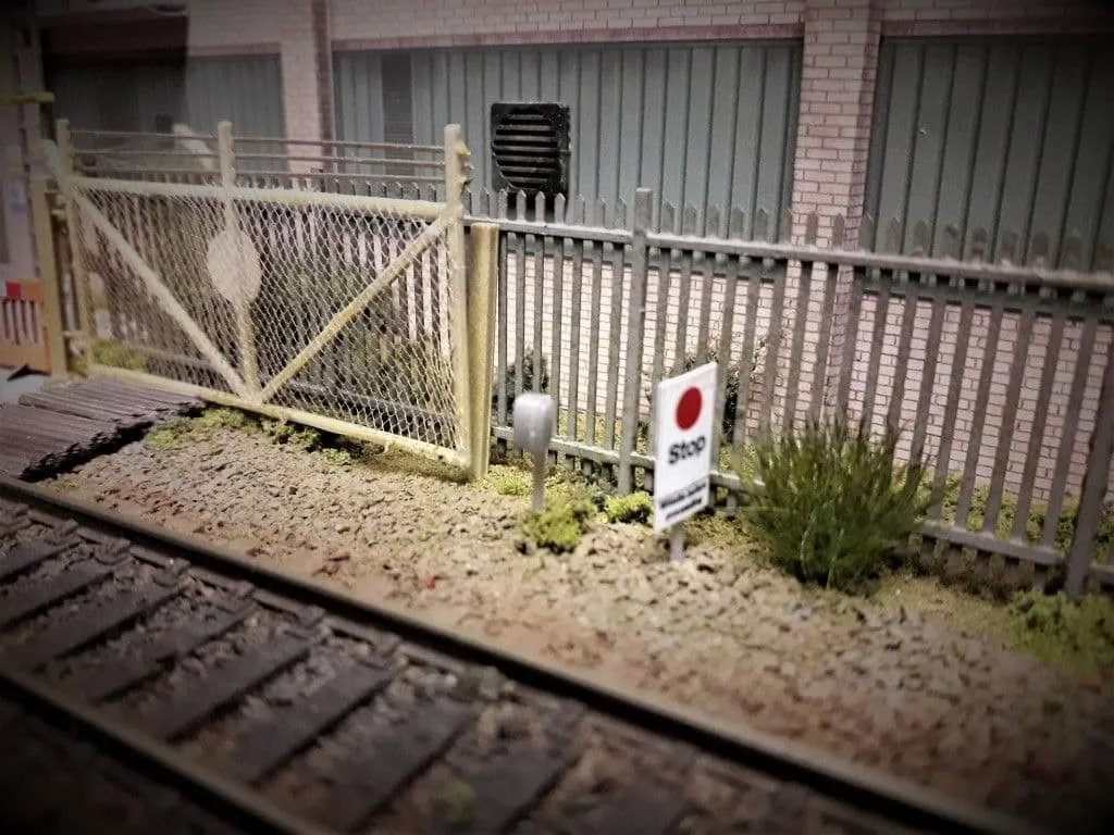 Scale Model Scenery AX052-OO traťové telefony 4 ks