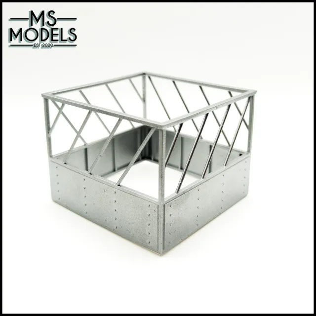 MS Models 7ft Square Feeder krmítko na balíky